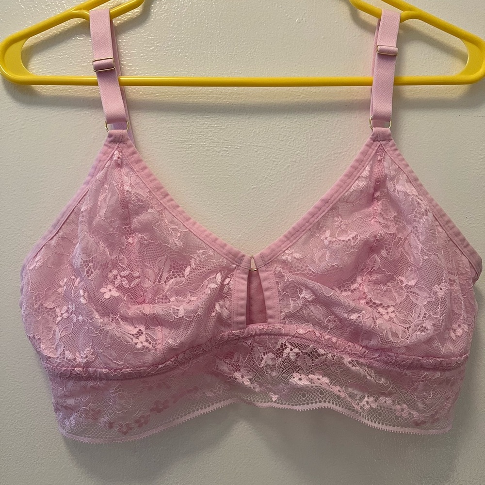 NWOT Auden Light Pink Lace Bralette
